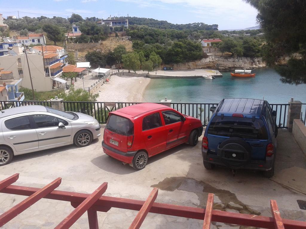 Apartmán Pansion Nikos Patitiri Exteriér fotografie